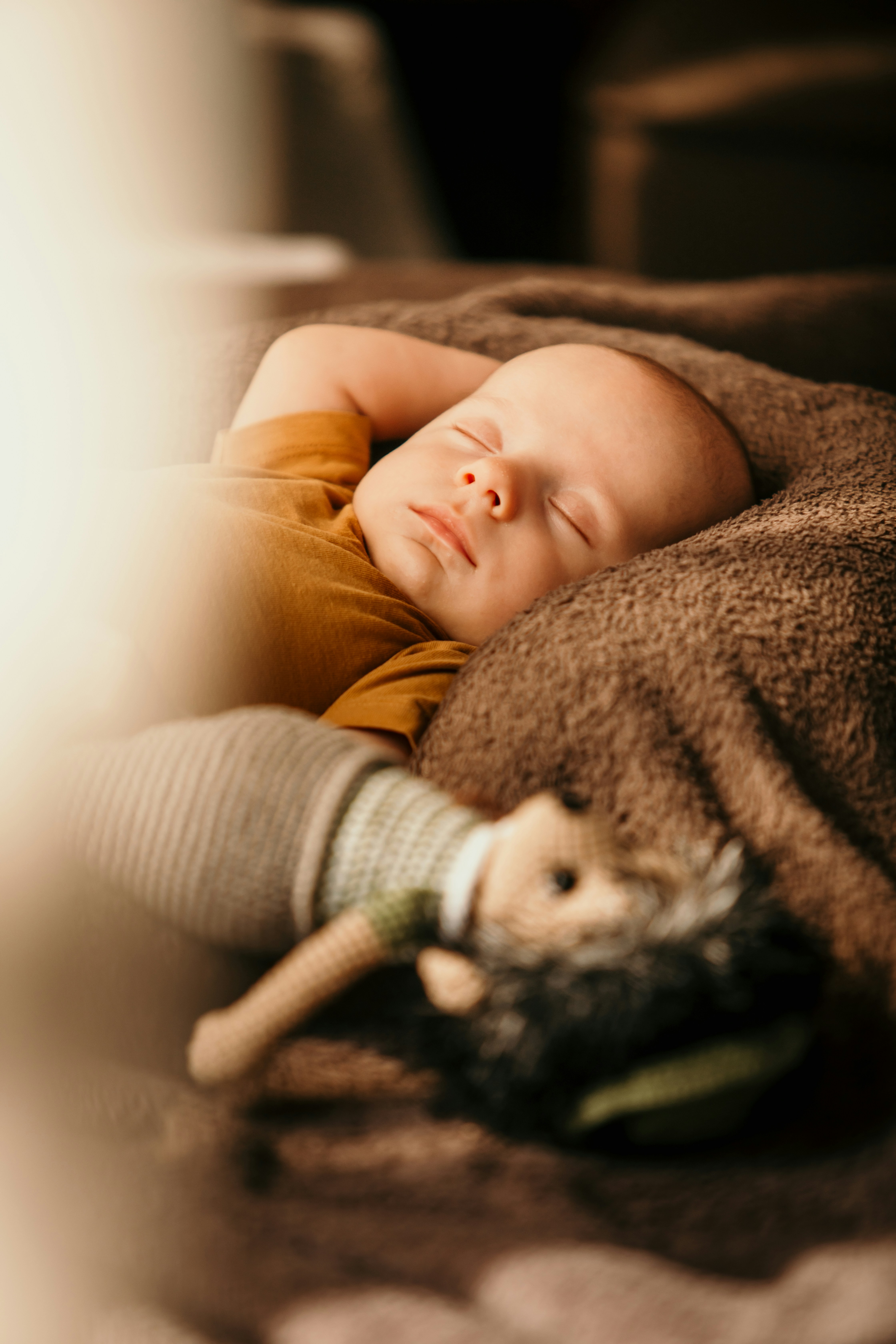 Beyond Back Sleeping: Essential Safe Sleep Habits for Your Baby (According to Canadian Pediatricians)